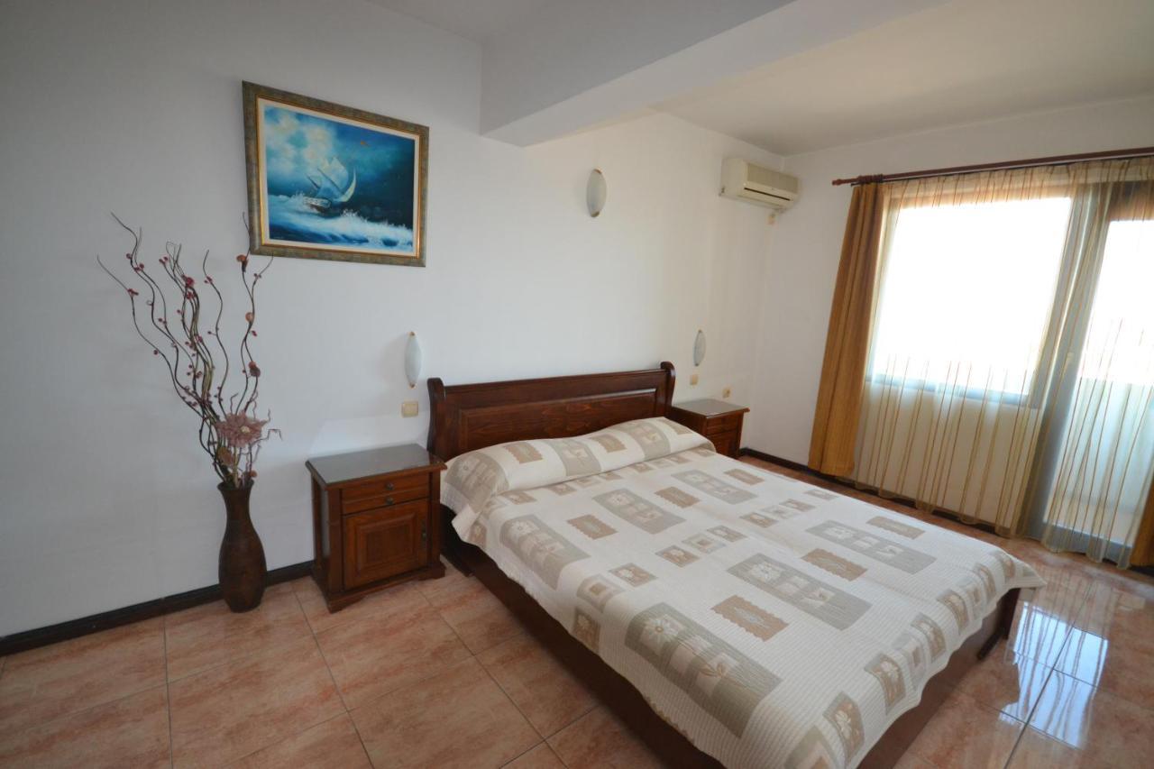 More Family Hotel Sozopol Luaran gambar