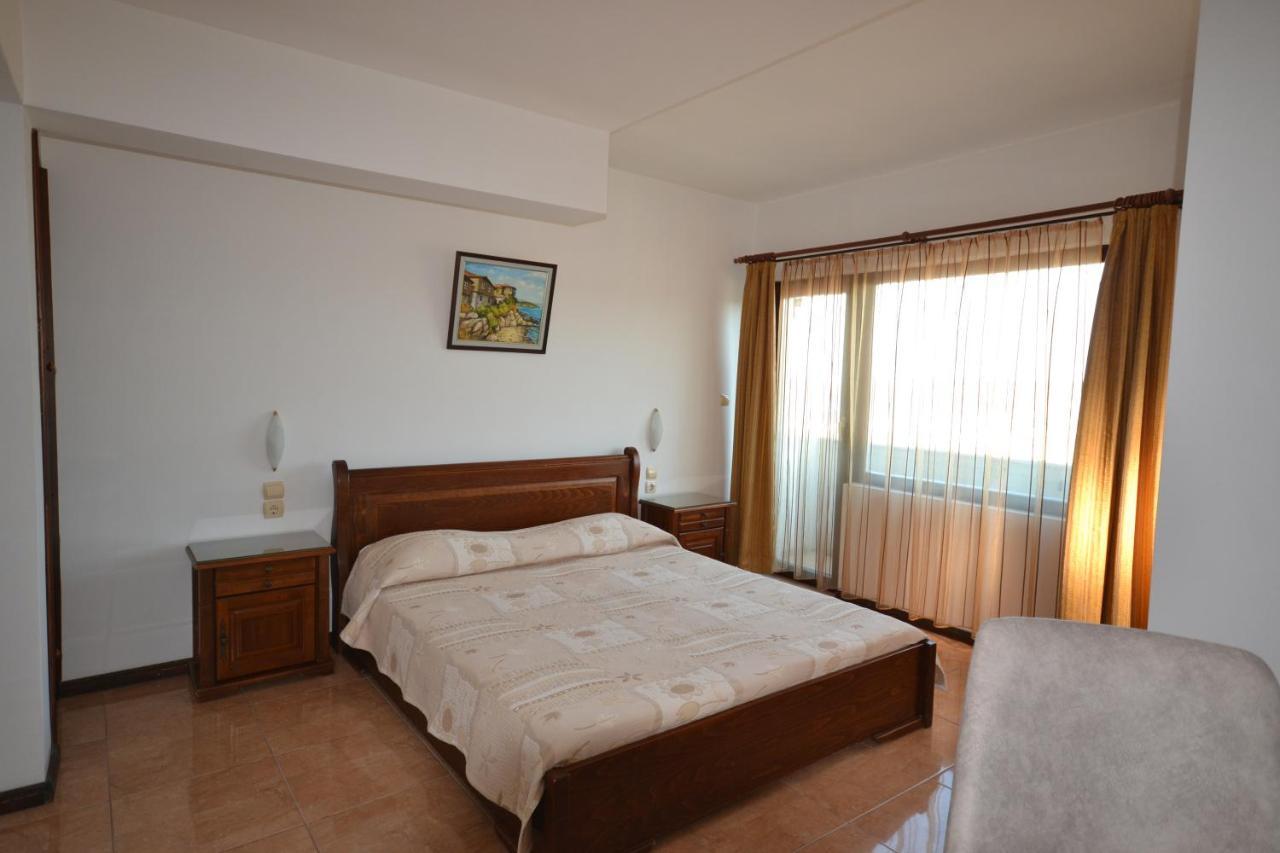 More Family Hotel Sozopol Luaran gambar