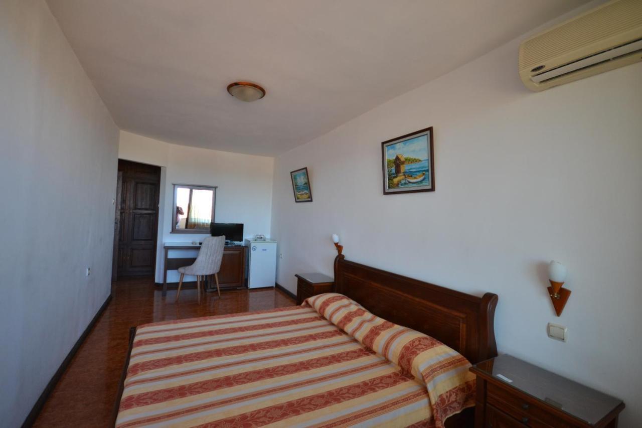More Family Hotel Sozopol Luaran gambar