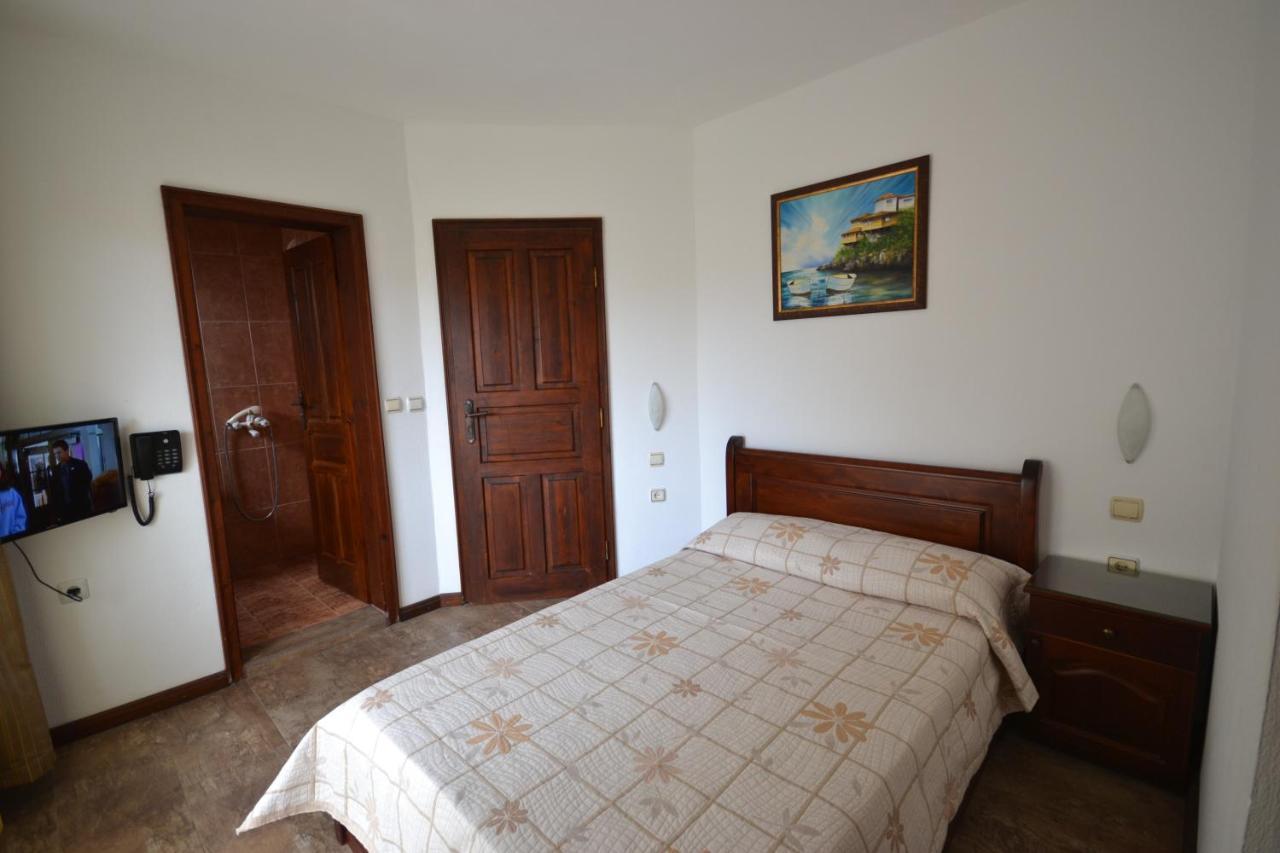 More Family Hotel Sozopol Luaran gambar