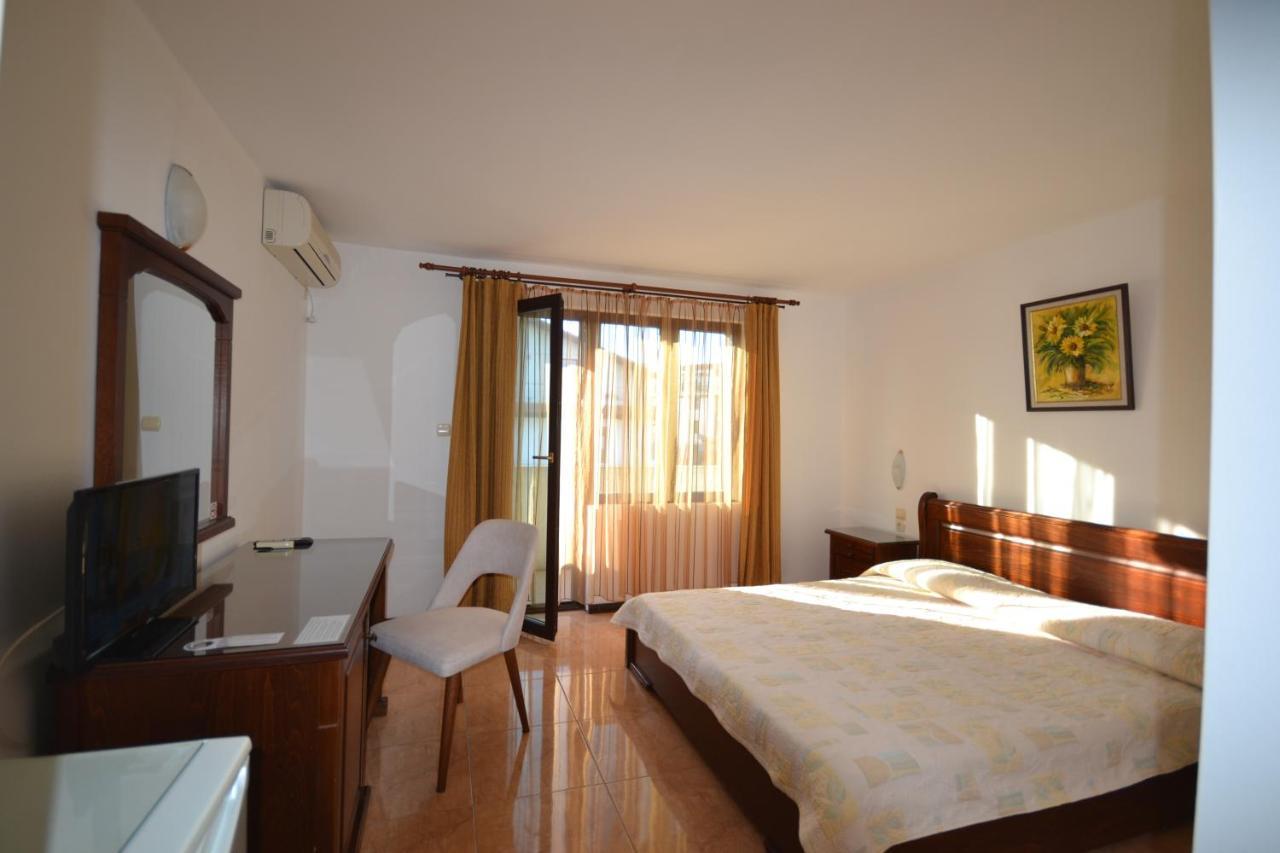 More Family Hotel Sozopol Luaran gambar