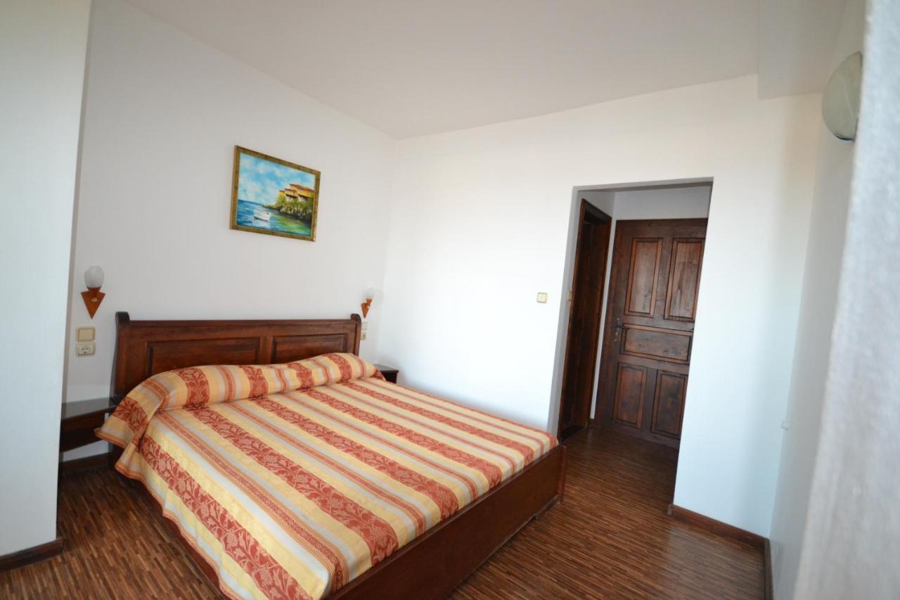 More Family Hotel Sozopol Luaran gambar