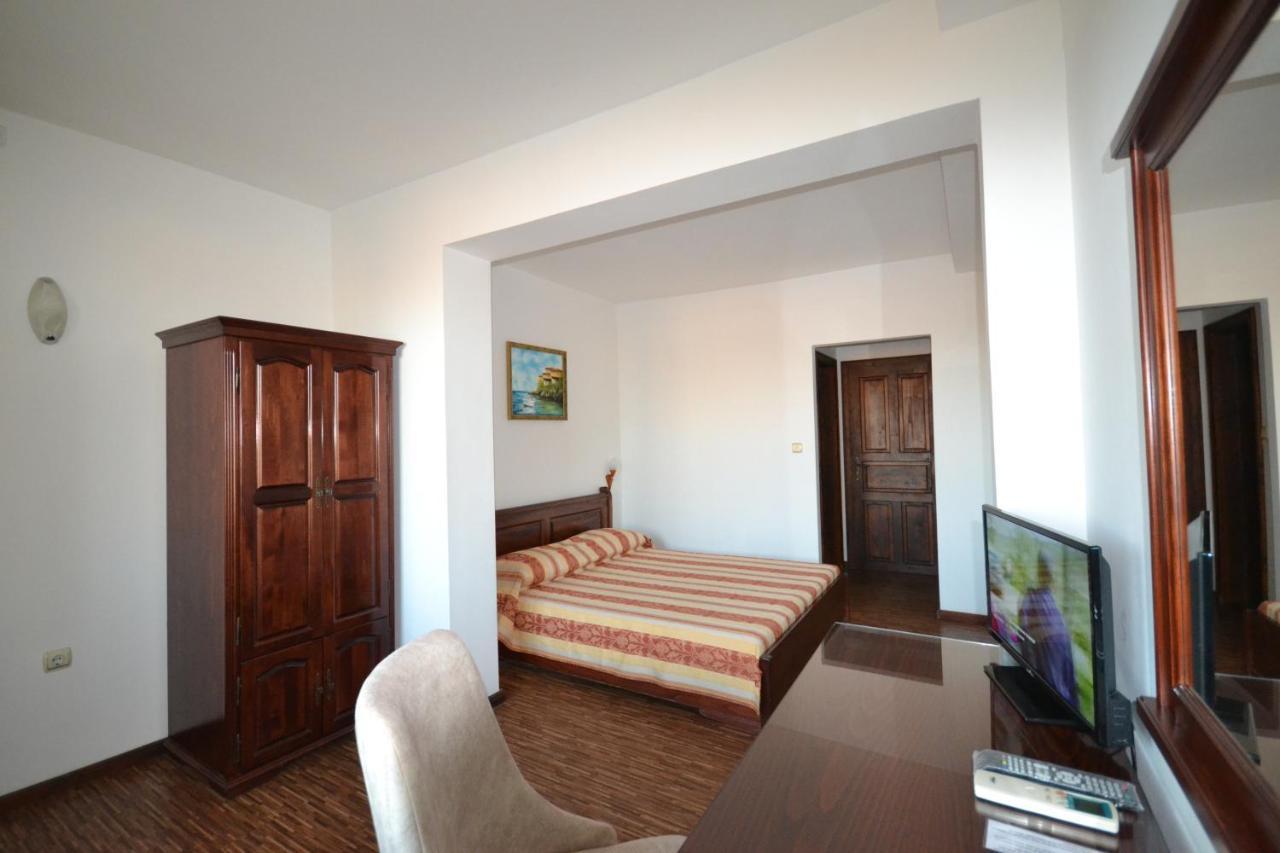 More Family Hotel Sozopol Luaran gambar