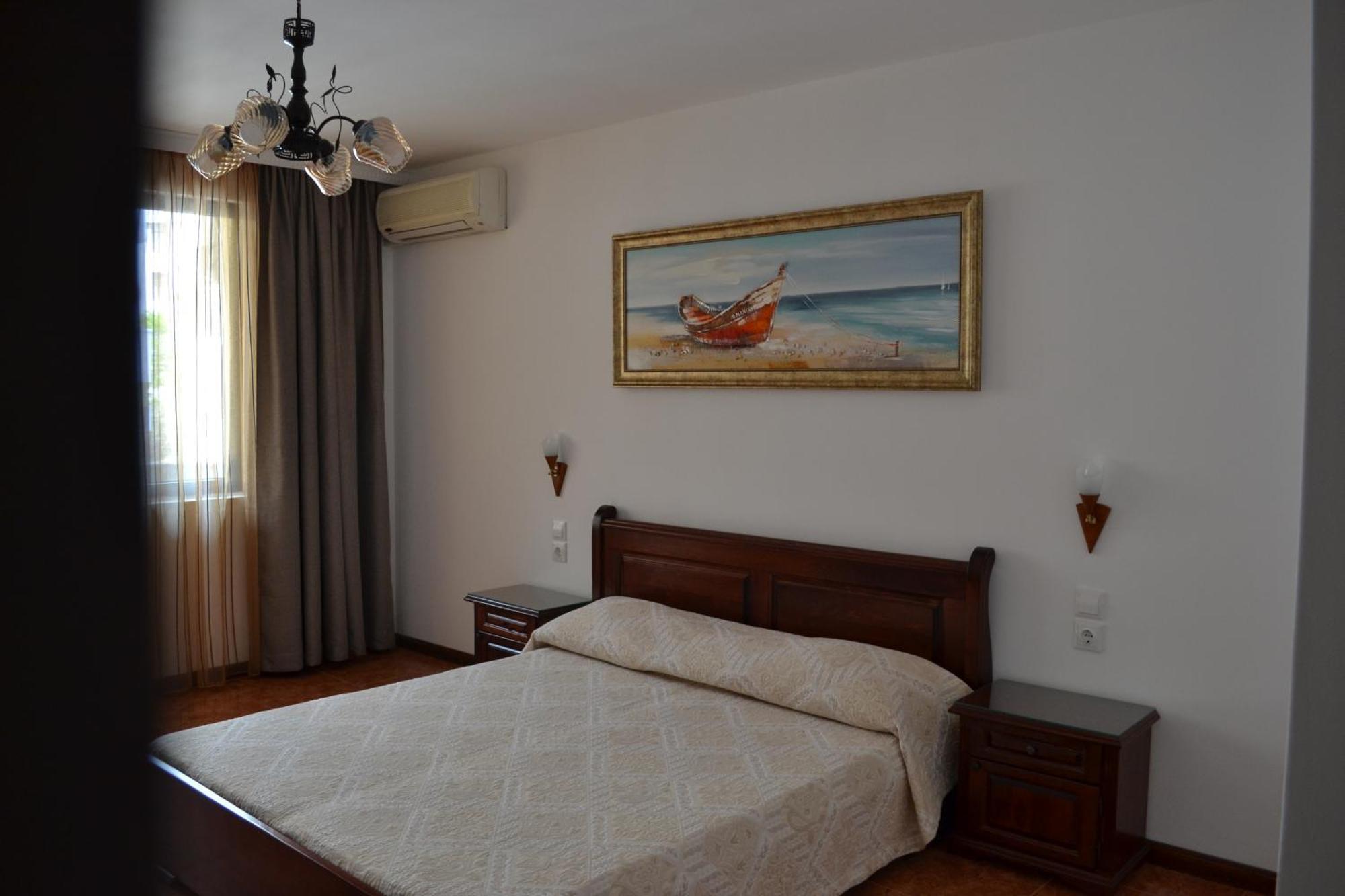 More Family Hotel Sozopol Luaran gambar